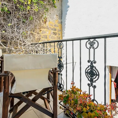 Cava D'oro Rhodes City