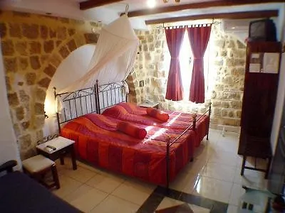Cava D'oro Hotell