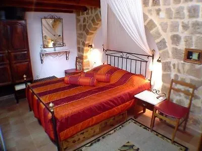 Cava D'oro Hotel 2*