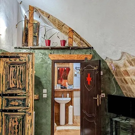 Cava D'oro Rhodes City